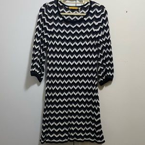 ALICE + OLIVIA | Sweater Dress Zig Zag Black White Grey Knit Dress Size S EUC